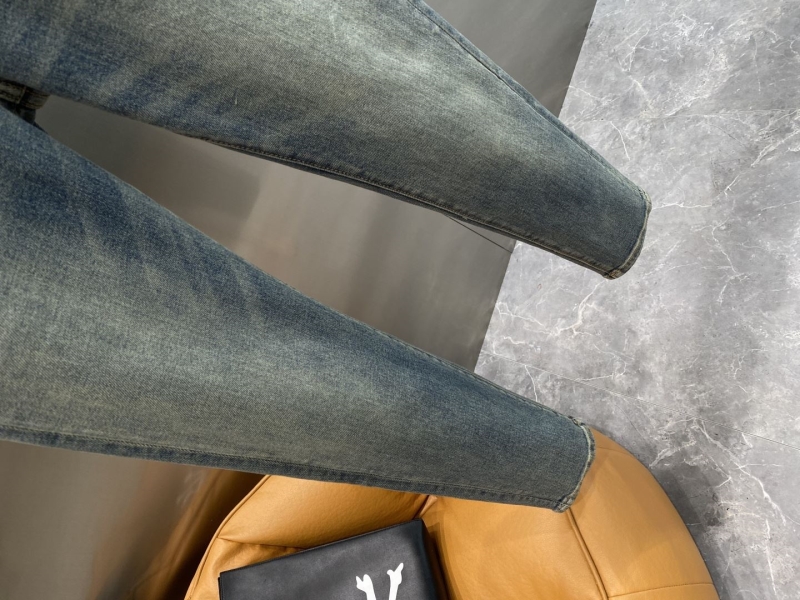 l0vis Vvtt0n jeans
